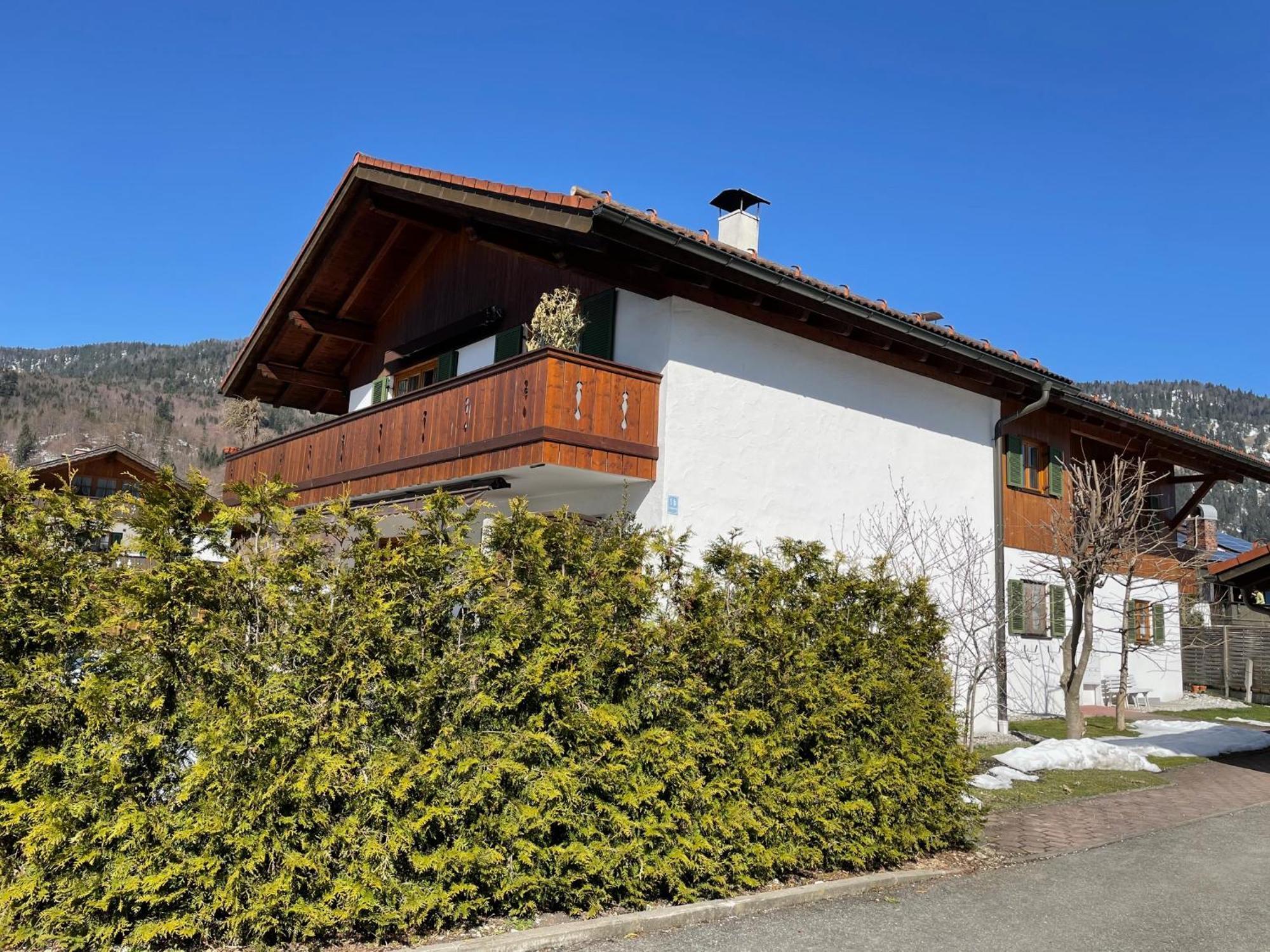 Dachgeschosswohnung Mit Traumhaftem Zugspitzblick Bei Garmisch ฟาร์ชอนท์ ภายนอก รูปภาพ